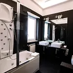 아파트 Magikrooms Domus